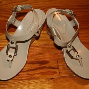 SOLD~Women's Beige Wedge Thong Sandal Heels Size 6